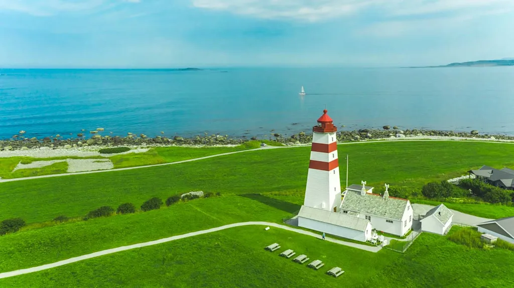 Alnes fyr lighthouse in Ålesund stockphoto