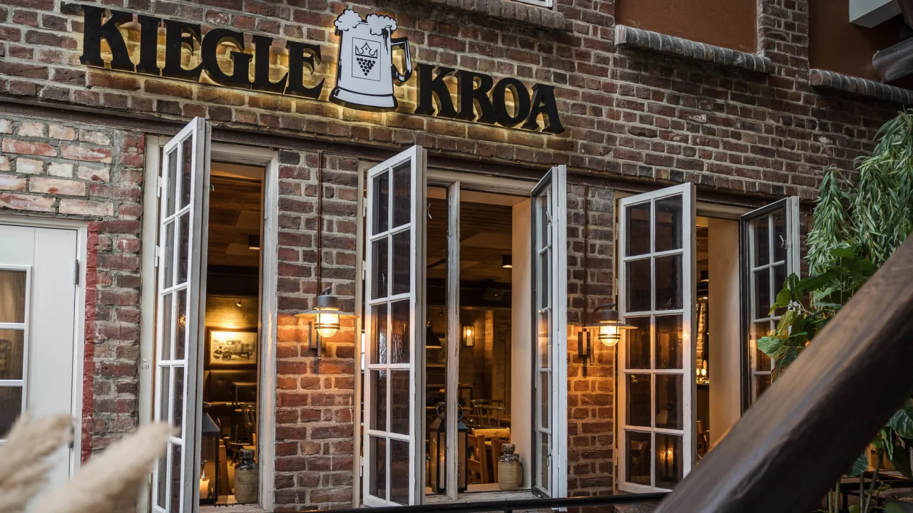 Sign of bar Kieglekroa in Trondheim.