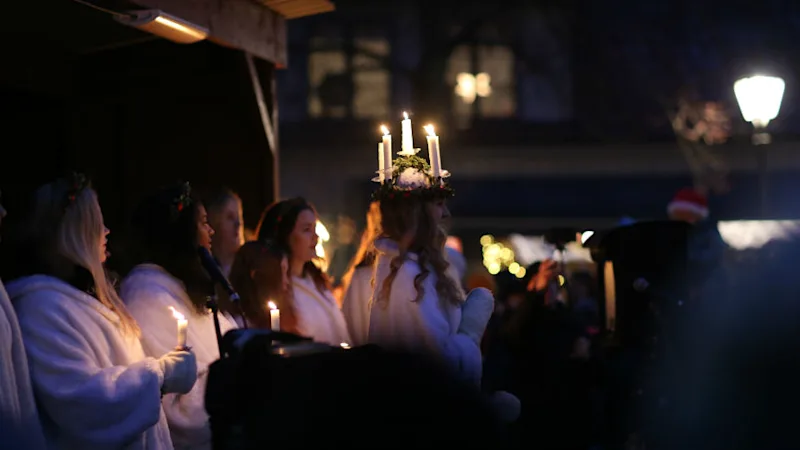 christmas-market-sigtuna-lucia.jpg