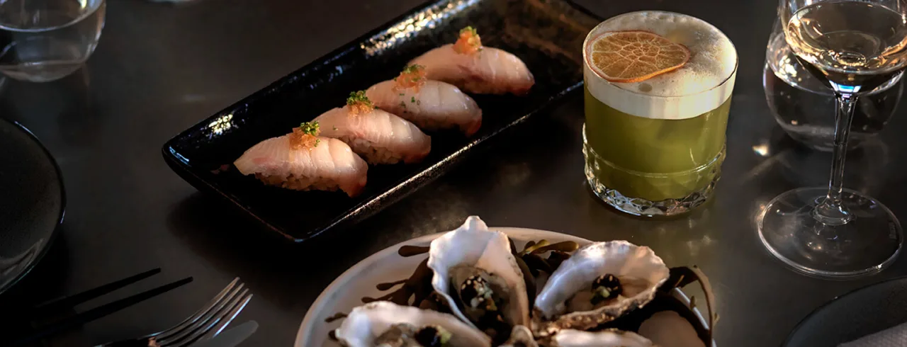 Sushi, oysters and cocktails at restaurant Izakaya in Oslo.