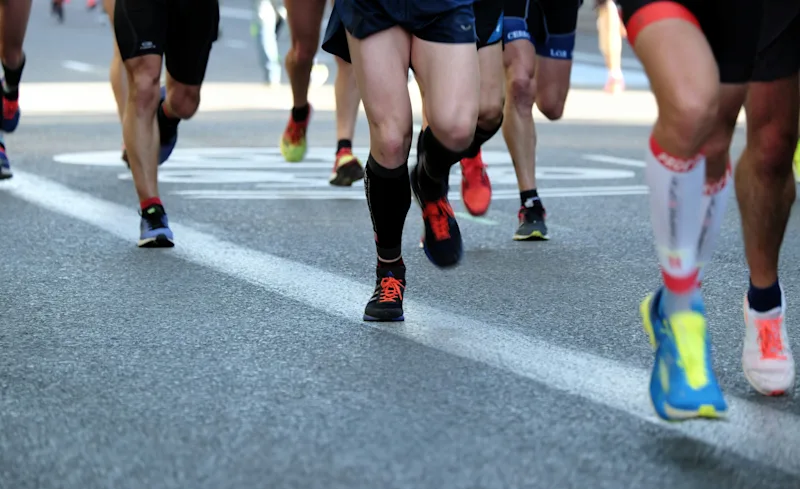 People running