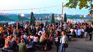 mosebacke-view-people-lights.jpg