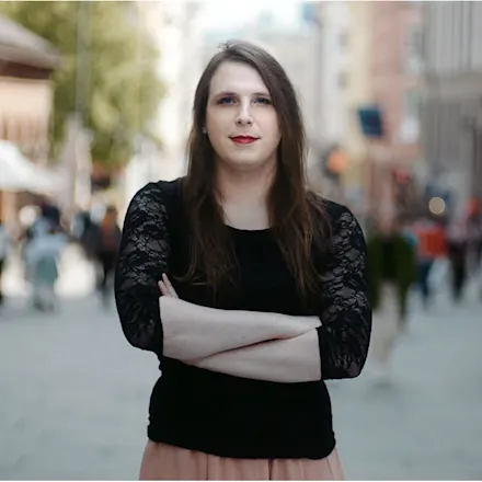 Aurora Syvertsen at Karl Johan
