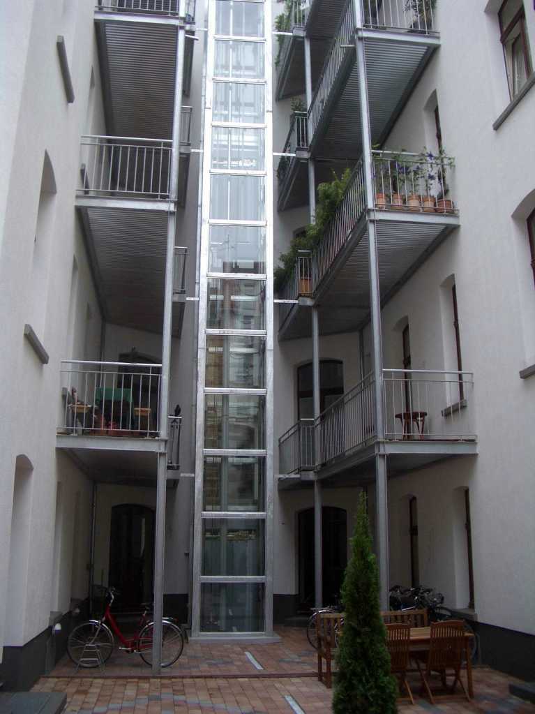 Balkone Genter Str-12
