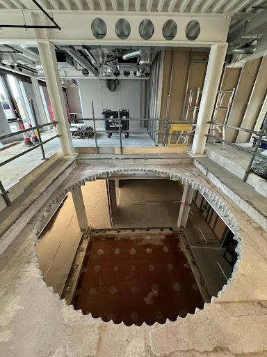 London office - in between floors