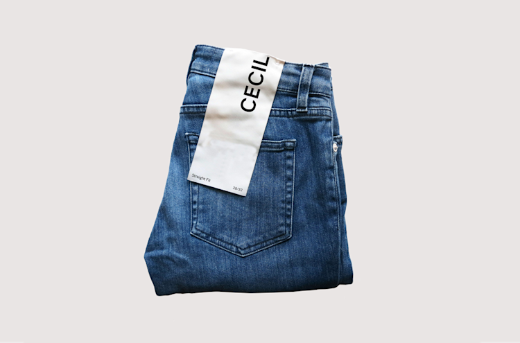 Cecil Hang Tag On Jeans