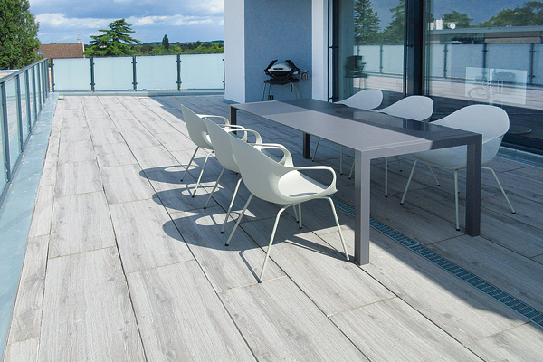 Ergebnis: Eine perfekte, elegante und funktionale Dachterrasse