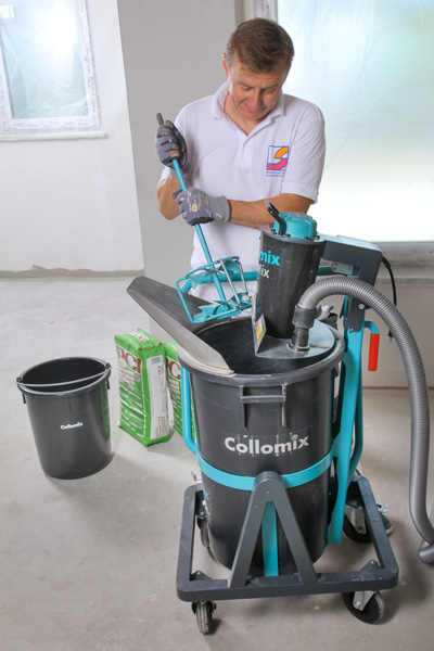2. Assemble the VLX 160 HF mixer by slightly tilting the swivel arm. The mixer mixes with high shear force and, thanks to its construction, prevents lump formation and material deposits on the edge and base of the mixing bucket