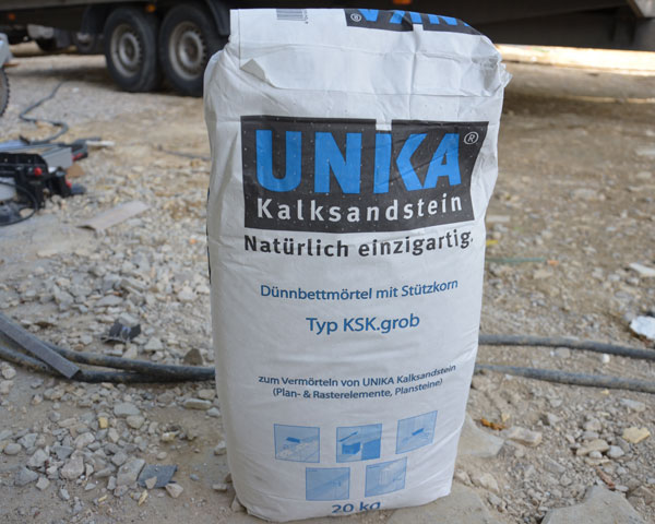 Das Testmaterial: UNIKA Dünnbettmörtel für Kalksandstein