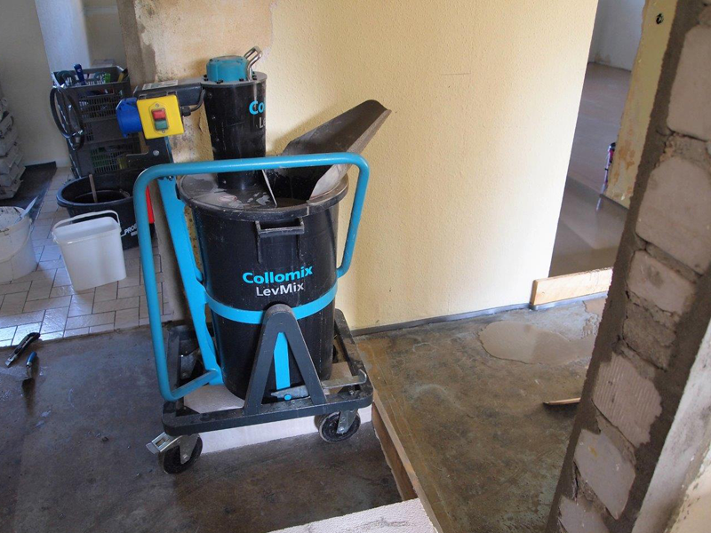 Etappenweiser Einbau im Flur „ Feld über Feld“ Technik