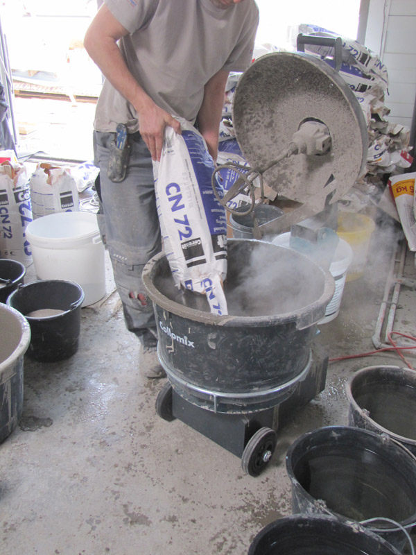 Befüllen des Rotationsmischers AOX-S
