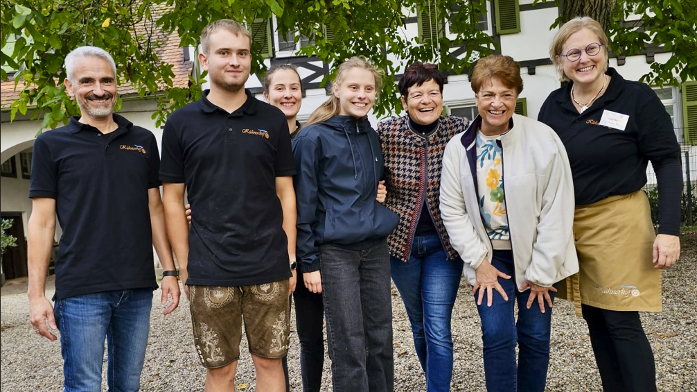 Glueckliches Organisationsteam mit Familie BraedelKuehner, Caroline Lenk und Uta Vogel Glueckliches Organisationsteam mit Familie BraedelKuehner, Caroline Lenk und Uta Vogel