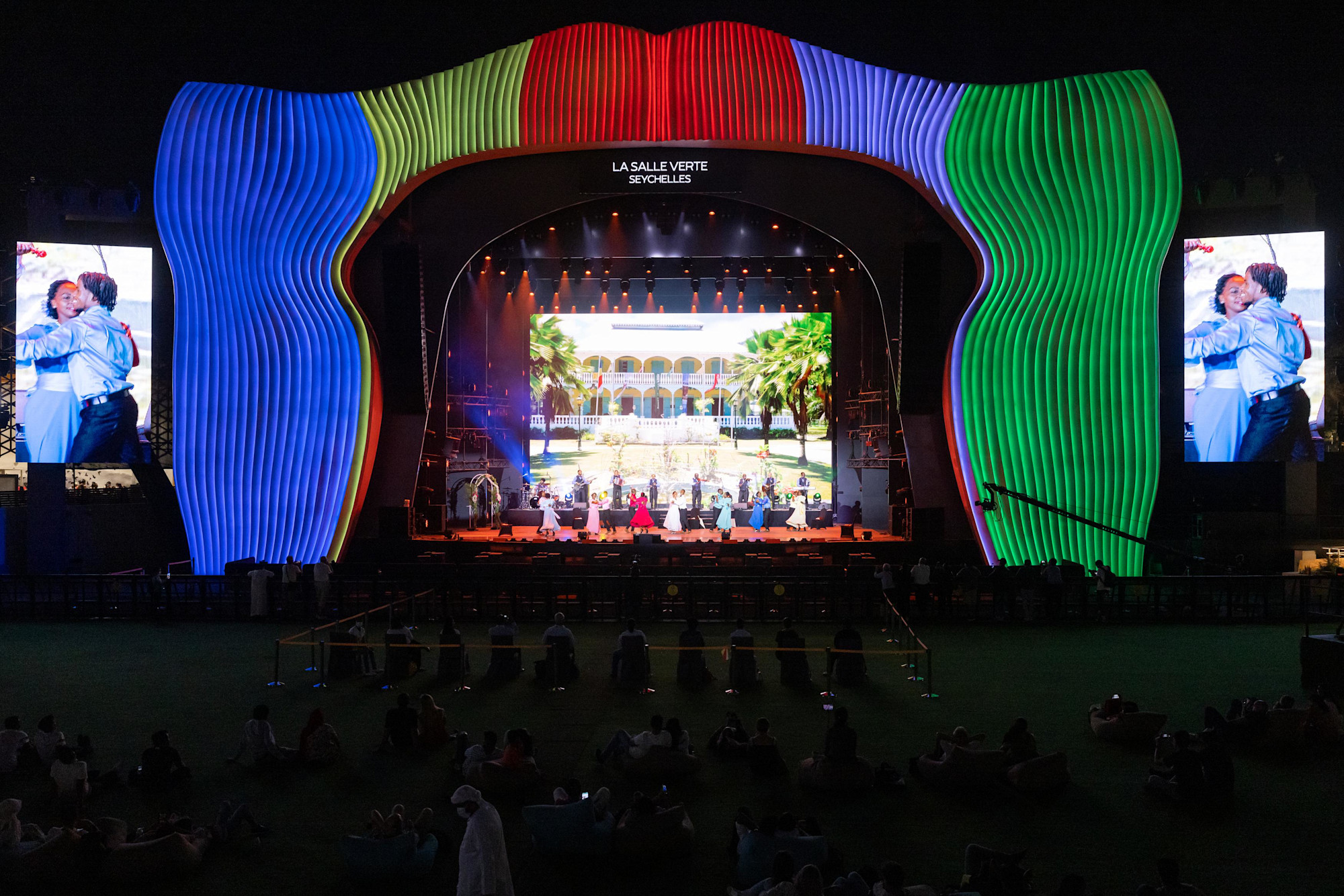 La Salle Verte performs at Jubilee Stage m64118