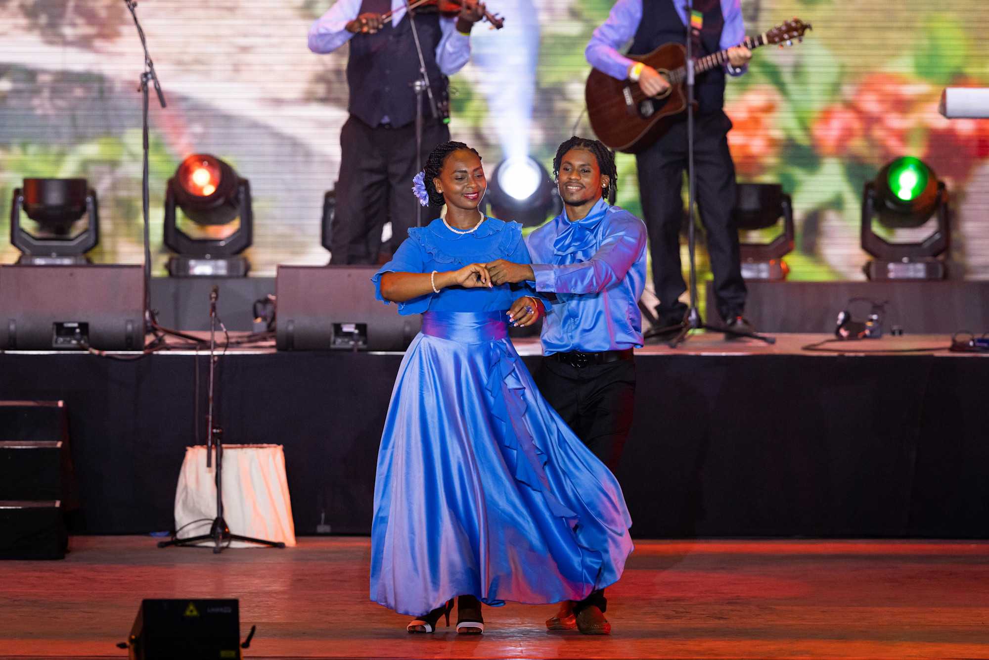 La Salle Verte performs at Jubilee Stage m64120