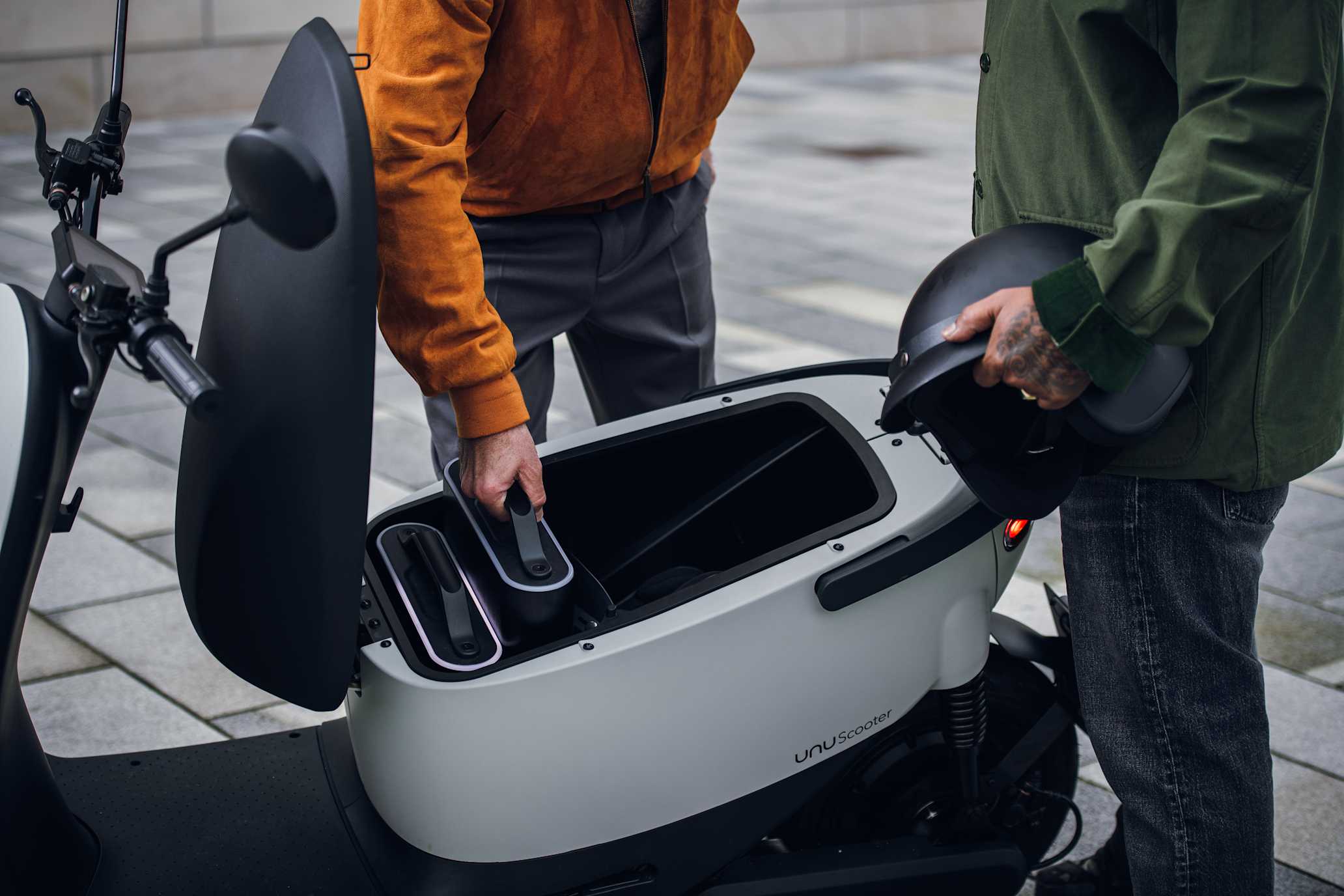 Battery Subscription - trunk