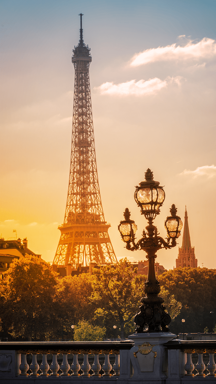 Picture of the Eiffel Tower at sunset.
