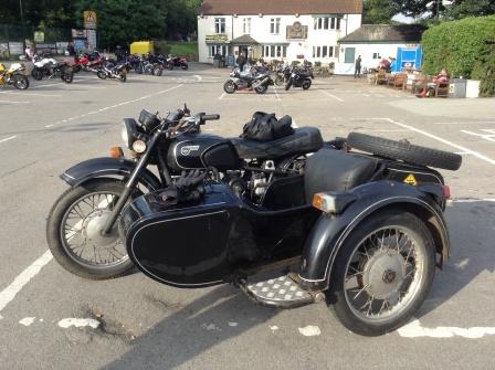 image of squires pre ride out sidecar motorbike