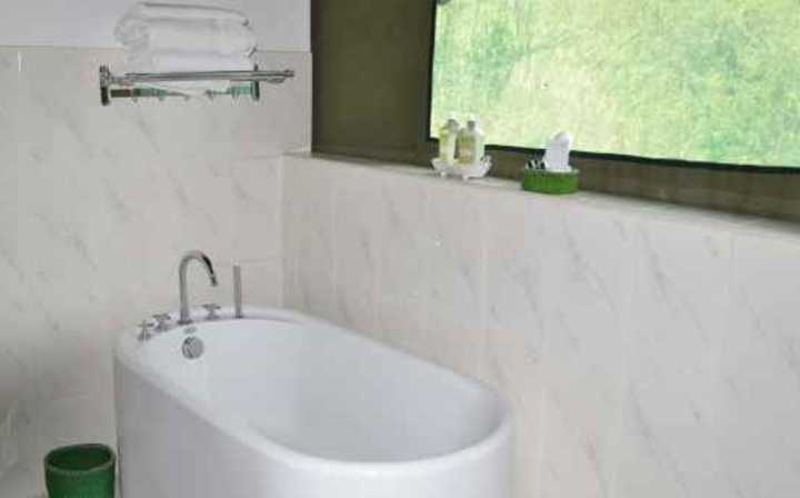 Bathtub