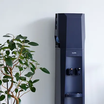 ⾚ちゃんも飲める純度99.99%のRO⽔を採⽤