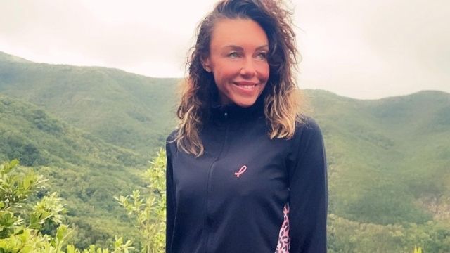 Michelle went on a charity hike to raise money for Breast Cancer Now. Image credit: Michelle Heaton/Instagram.
