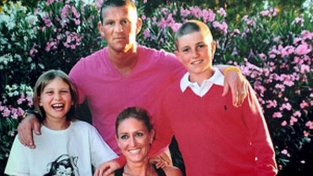 Dean Windass and wife, Helen (centre) and their two sons Josh (right) and Jordan (left). Image credit: Daily Star.