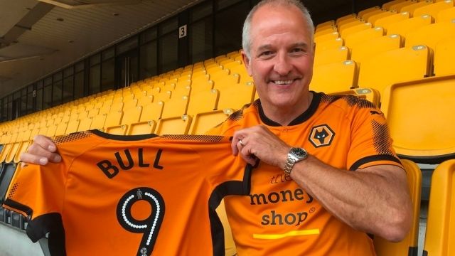 Steve sports the fresh Wolves kit. Image credit: Express and Star.