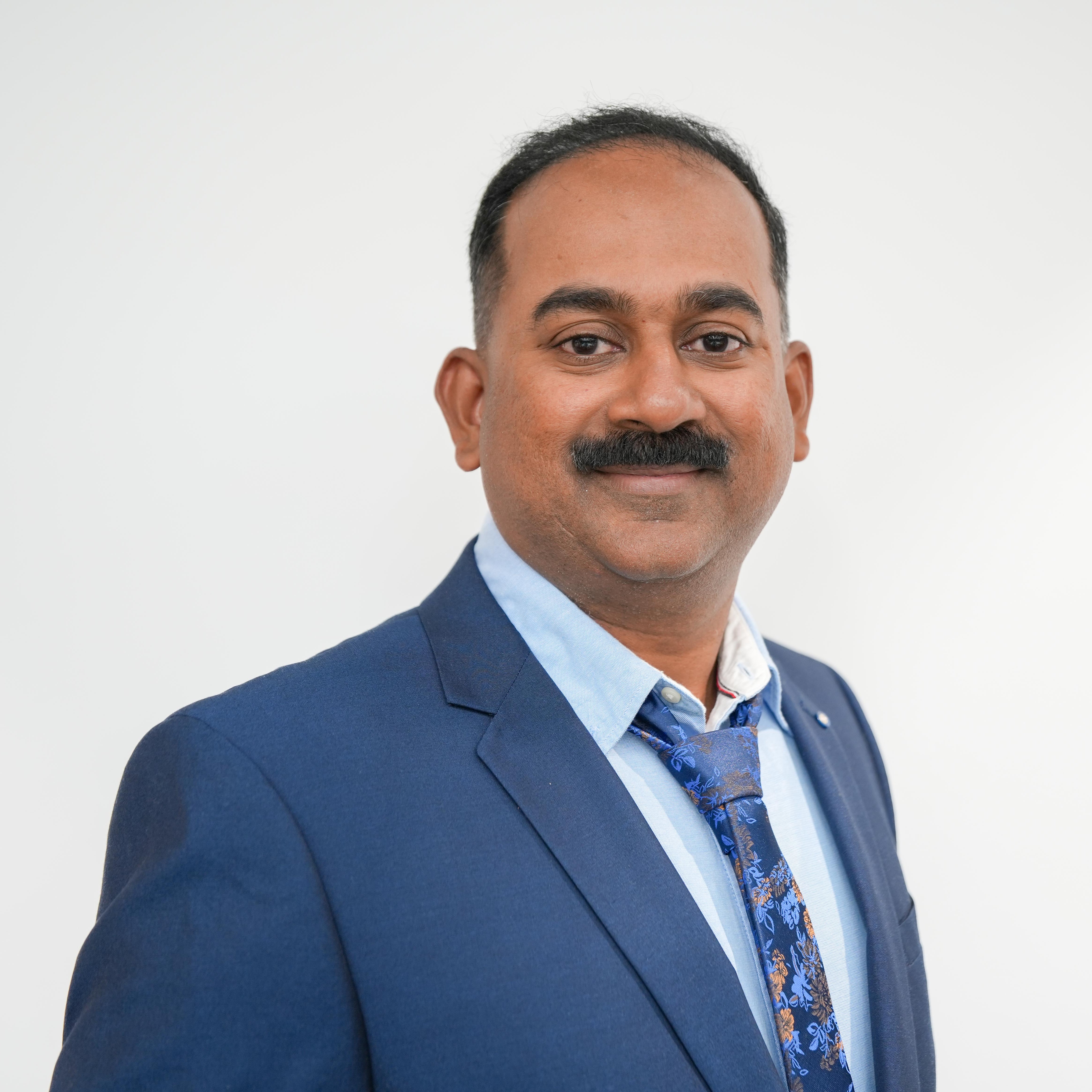 Cr Tony Thomas - Headshot