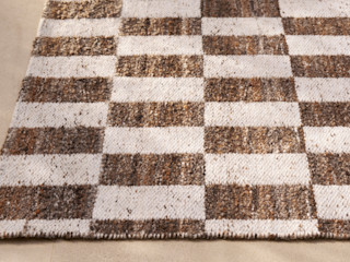 w25-26-mosaic-outdoor-lp-hero-tile-5-asset-media