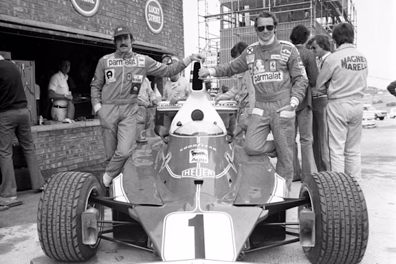 landing-page-monza-gp-version-A-2025-grid-row-5-column-module-carousel-img-4