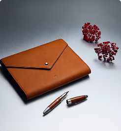 draft_giftguide_2025-grid-row3-cl-module-3-img