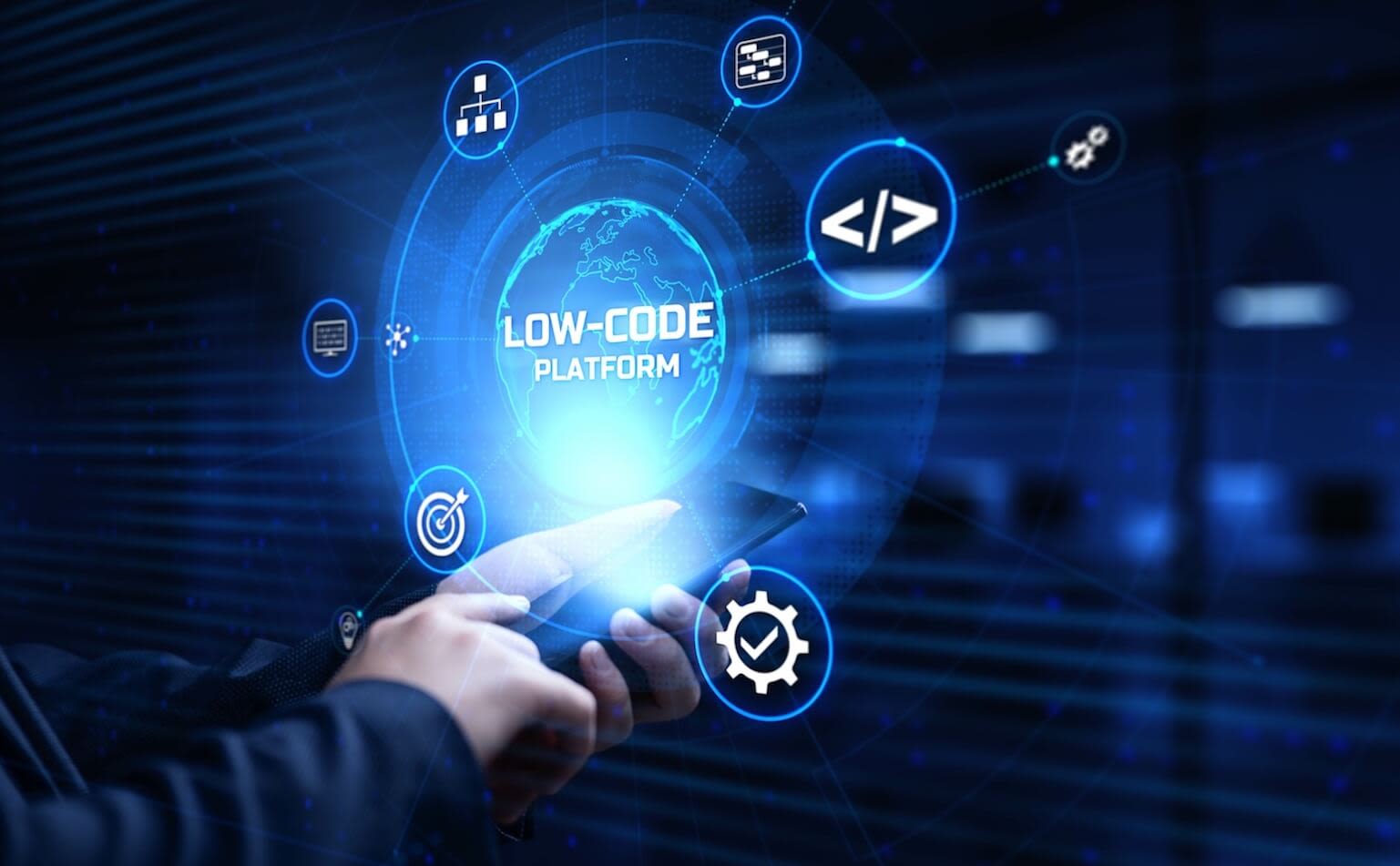 【用語解説】ローコード開発とは?柔軟かつ素早いサイト改善を可能にする手法を解説