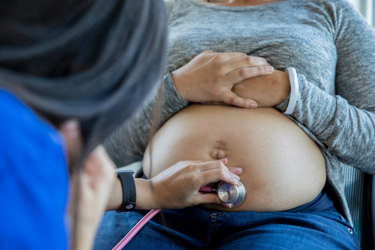 pregnant check-up