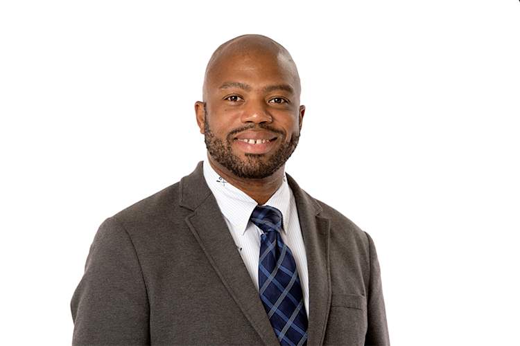 LaRon Nelson headshot.