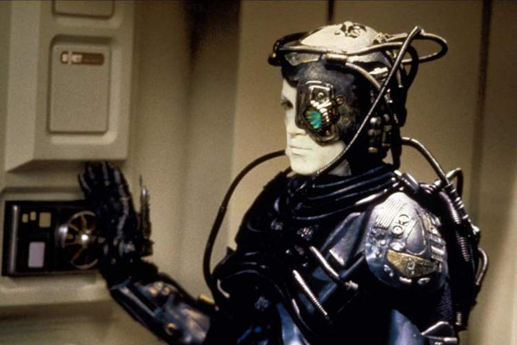 Actor Jonathan Del Arco portrays a Borg in a 1987 episode of Star Trek: The Next Generation