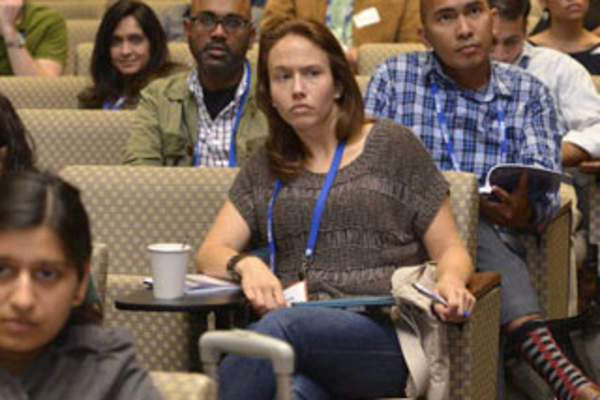 Attendees observe a session at IDWeek 2017 (Credit: Infectious Diseases Society of America)