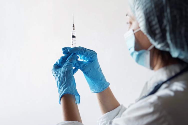 medicine-healthcare-and-medicine-hospital-injection-clinic-doctor-doctors-office-vaccine-corona-virus t20 b6bObP