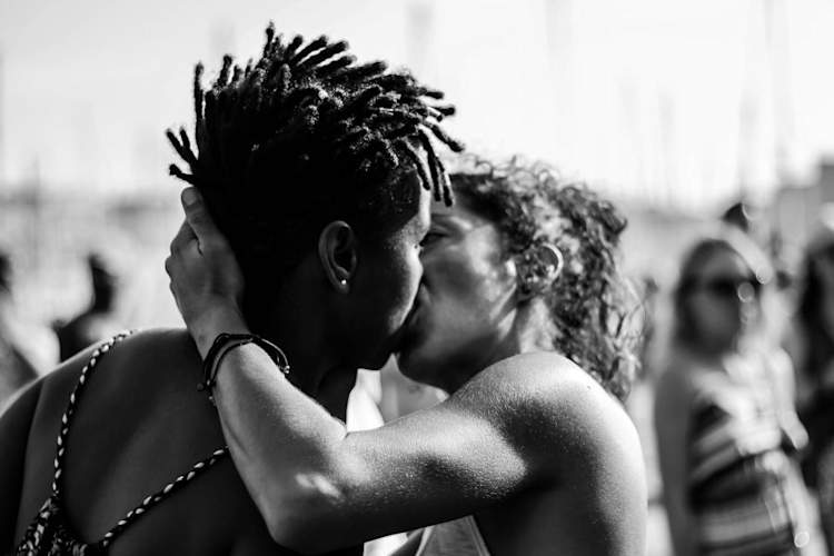 two women kissing at Queer pride - Marseille 2017