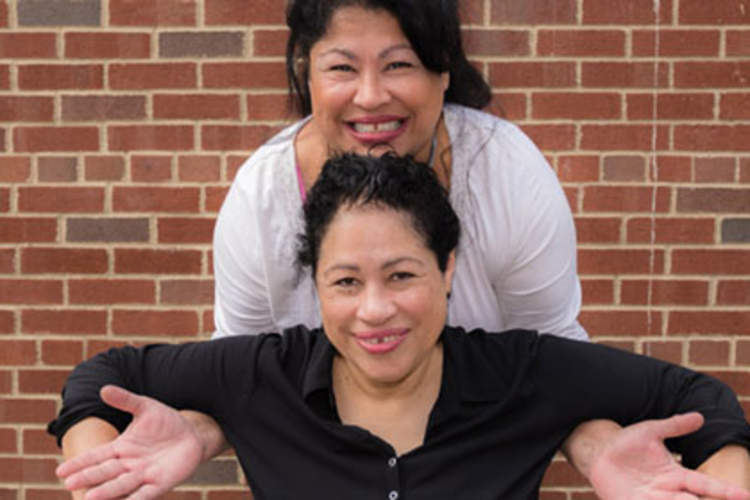 Enid Vázquez (below) with her sister Sylvia