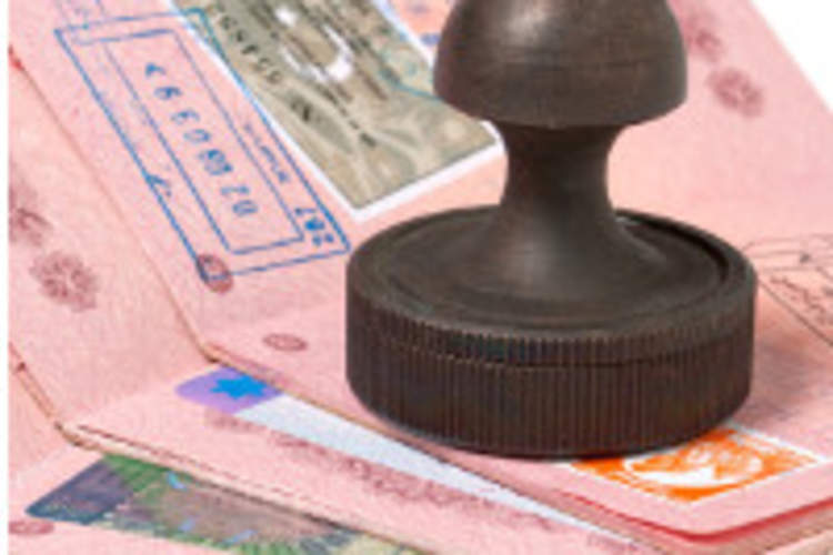 Travel Tips for People Living With HIV Img