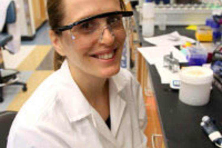 Breast Milk Yields Clues to Natural Inhibitors of HIV Img
