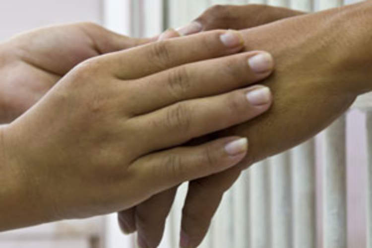 Transgender Women Suffer Abuse and Neglect in U.S. Immigration Detention, Human Rights Watch Reports Img
