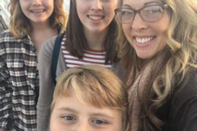 Newly Diagnosed With HIV, Jennifer Vaughan Rises to YouTube Prominence Img