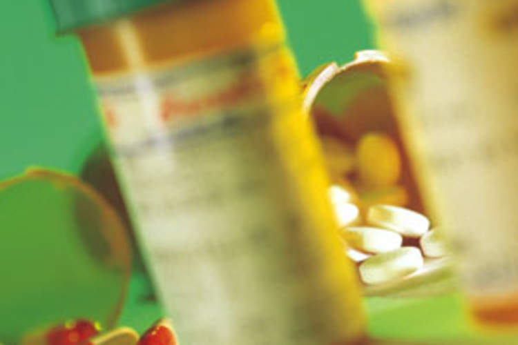 D/C/F/TAF Noninferior to Continued Protease Inhibitor at Week 48 of Phase 3 Trial Img