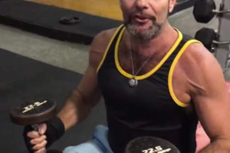 Watch Larry Kramer's Trainer Show You a Simple Weights Workout to Stay Super-Fit as You Age Img