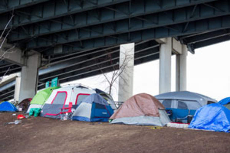 In Miami, a Potential HIV Outbreak Under a Highway Underpass Raises Ethical Questions Img