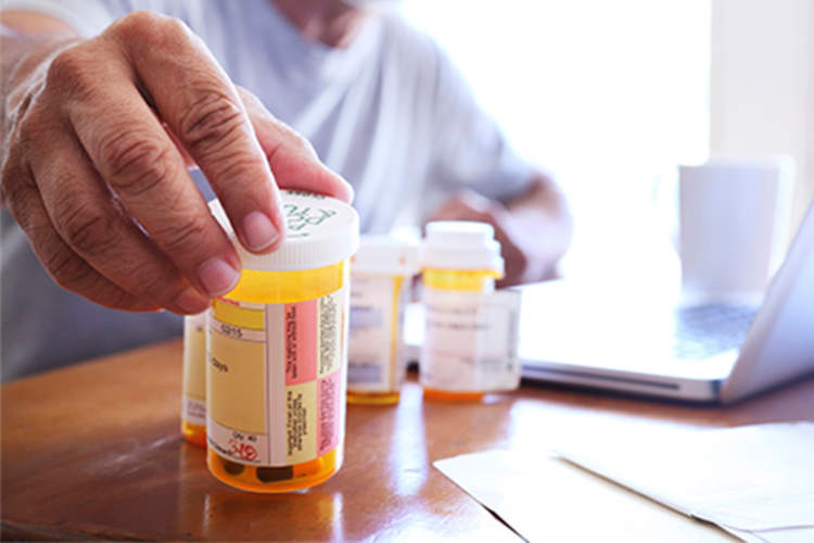 The Trump Administration's Drug Pricing Proposals for People With HIV, Explained Img
