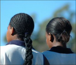Black Women Living With AIDS Thrive Thanks to Peer Support