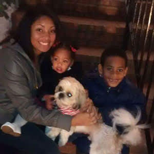 Jada's niece, with her two children and Curio