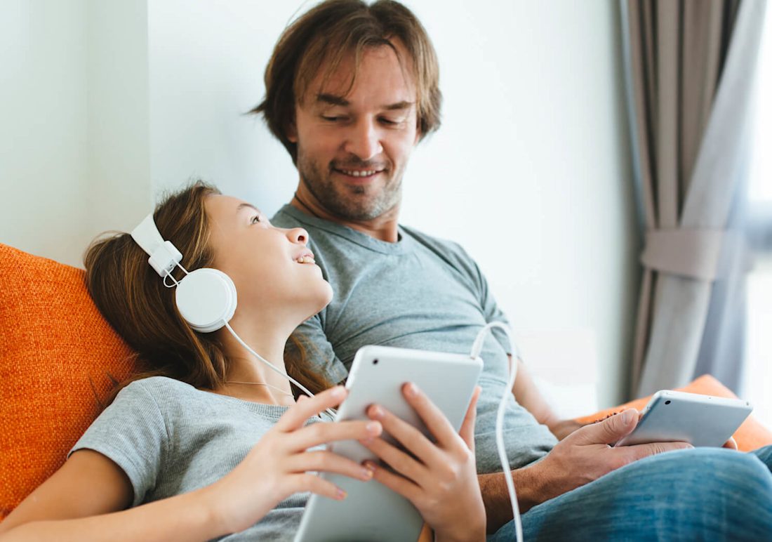 4 Simple Ways to Raise Media Literate Kids