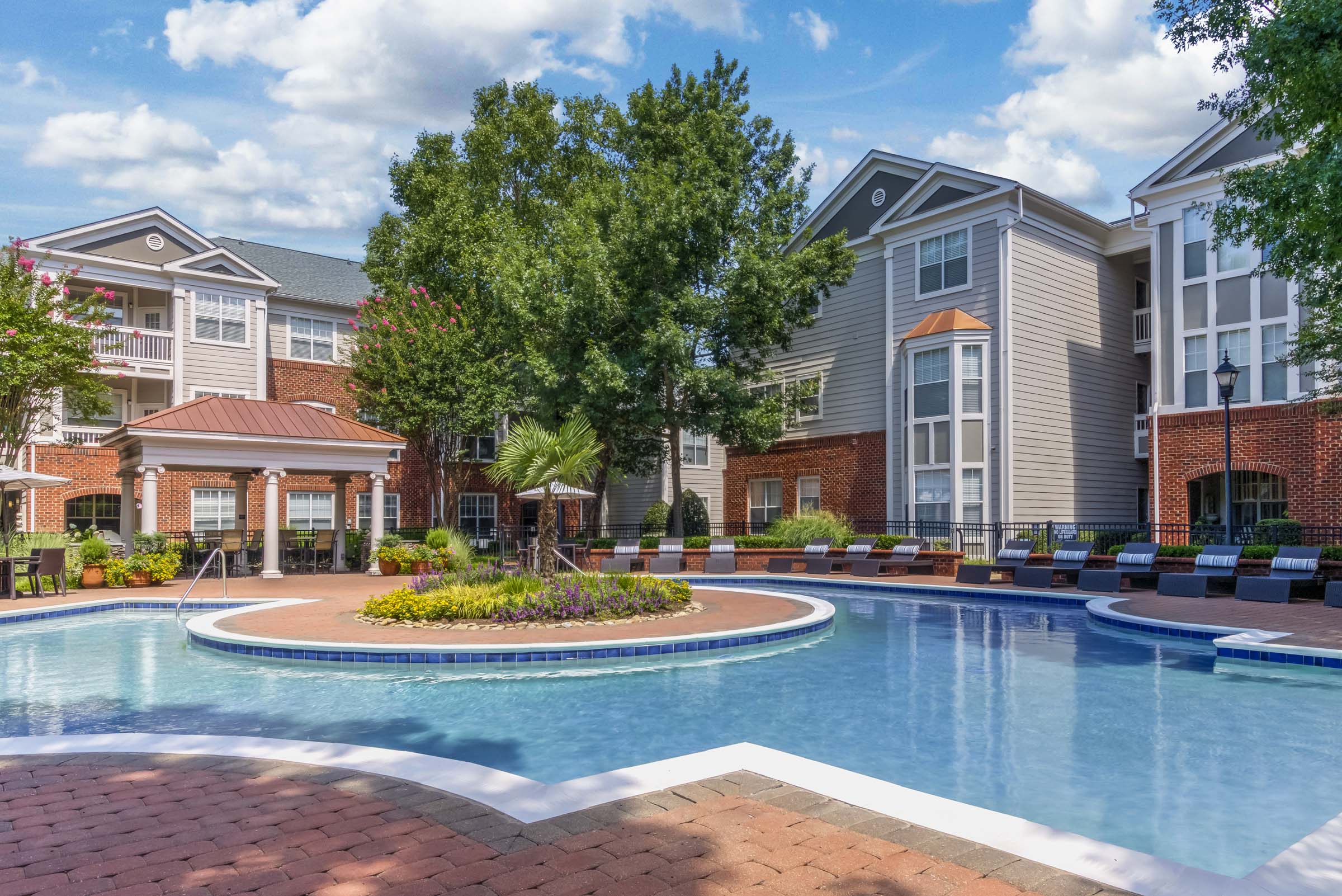 camden-stonecrest-apartments-charlotte-nc-pool2